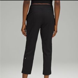 Dance Studio mid rise cropped pants